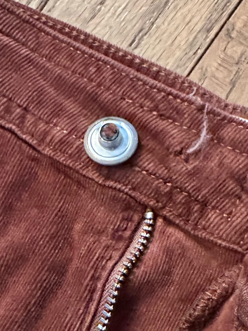 Free People Firecracker Flare Corduroy Jeans “Broke Button” needs repaired - Picture 10 of 13